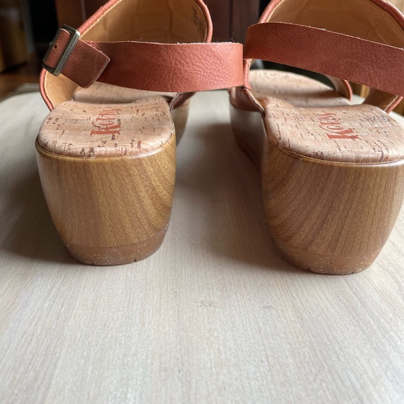 KORKS Womens Size 9 Fraya Sandals Wedge Heel Slingback Faux Leather Burnt Orange - Picture 8 of 11